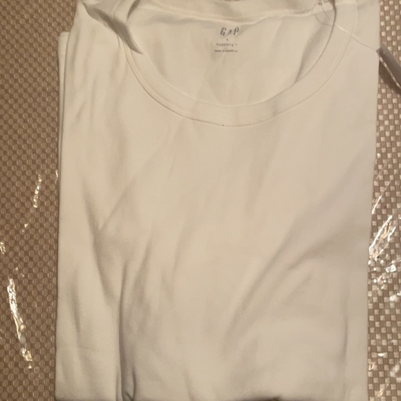 NWT Gap Women White Long Sleeve T-Shirt MEDIUM - Picture 9 of 9